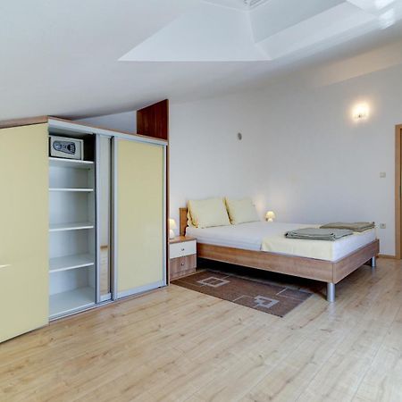 Apartmani Lili Novi Vinodolski Dış mekan fotoğraf