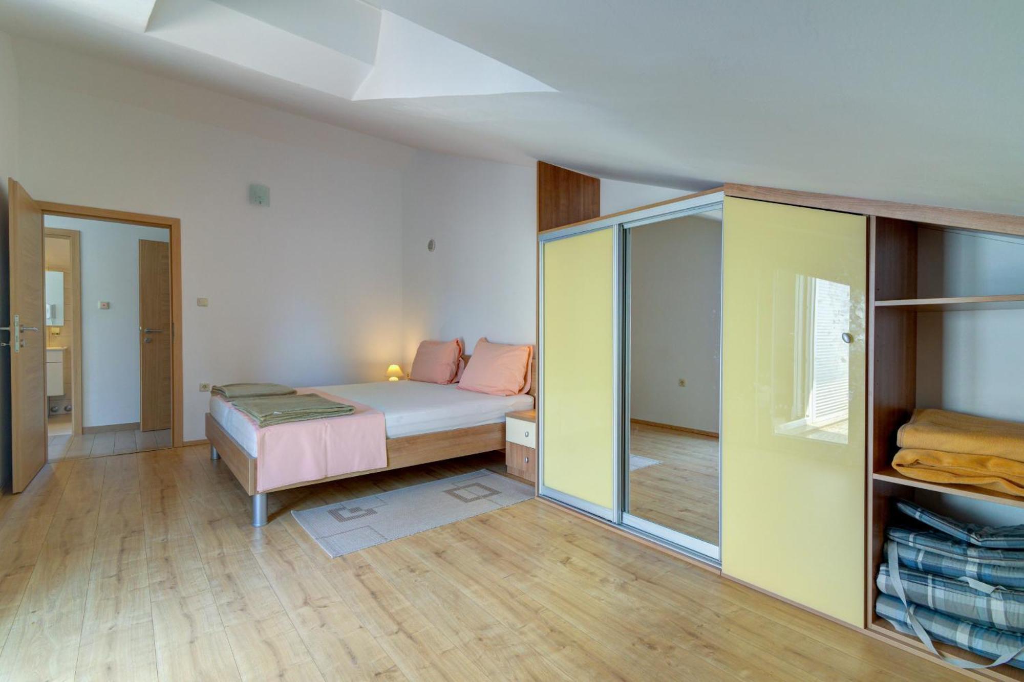 Apartmani Lili Novi Vinodolski Dış mekan fotoğraf